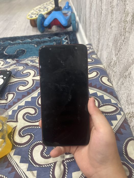 Galaxy J6+ продаю