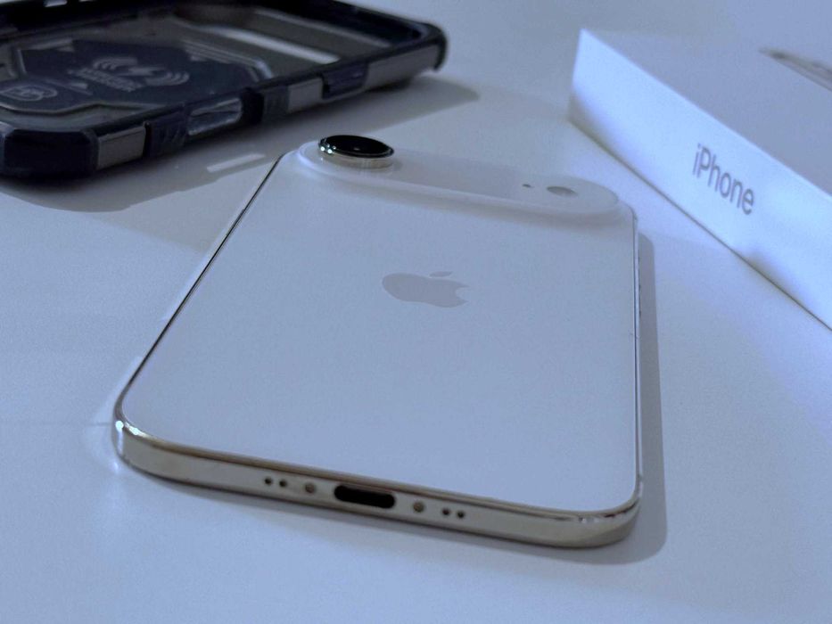 Бартер! Гаранция! iPhone ( 17 ) Air Light Gold (Златен) 100% Батерия.