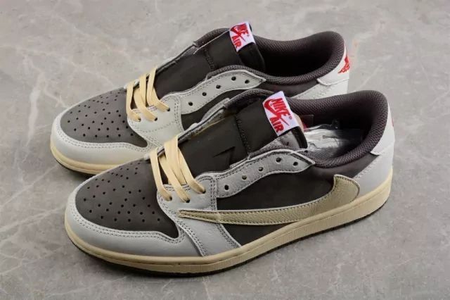Nike Air Jordan 1 Low x Travis Scott Reverse Mocha