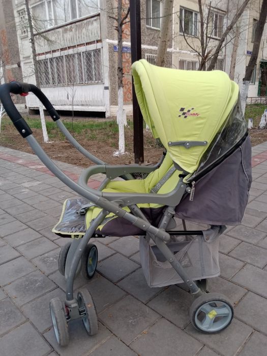 Продам детскую коляску