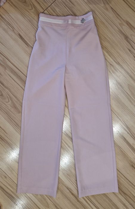 Продавам панталон на Christine Fashion