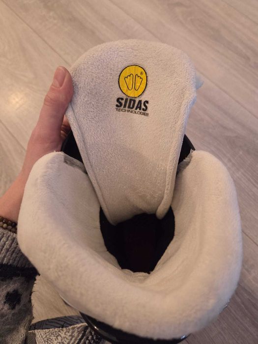 Set schi damă Atomic – schiuri Cloud 7 + clăpari Atomic + bețe