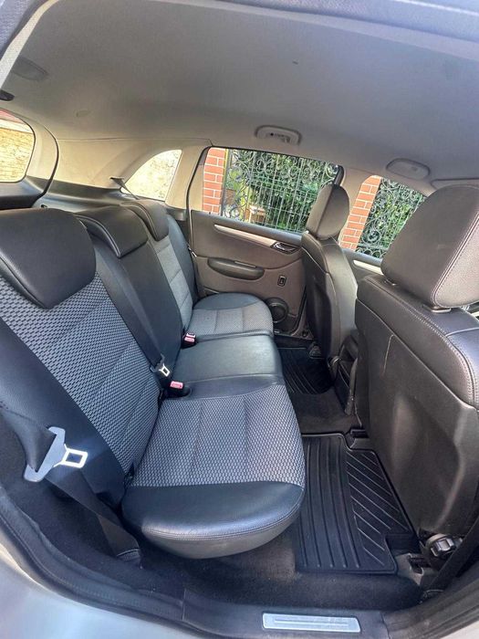 MERCEDES-BENZ B-Class 2010 — imagine 3