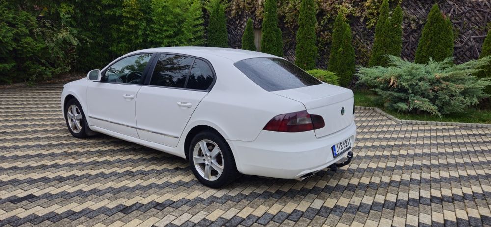 Skoda superb 2.0 diesel DSG 2012