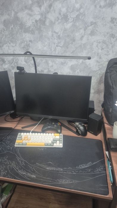 Монитор Samsung 180 герц