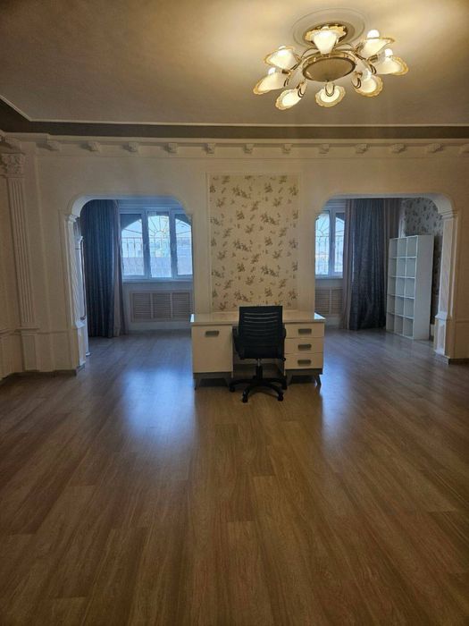 Квартира метро Ойбек 4/7/9 182,15 м2