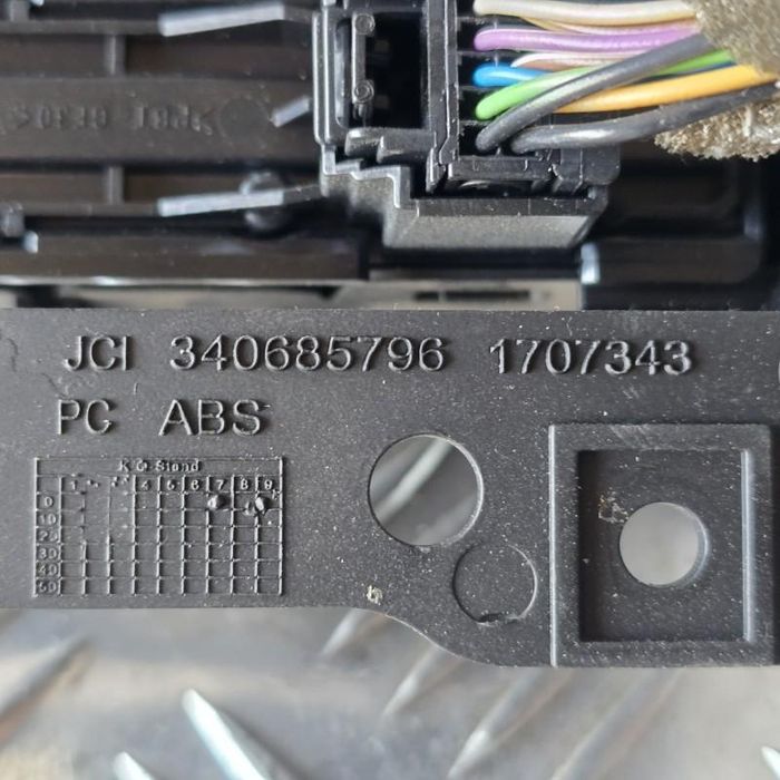 Rama display afișaj bord cu buton avarie Opel Astra J Facelift