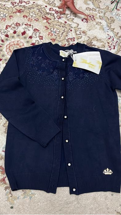 Школьный свитер темно синий