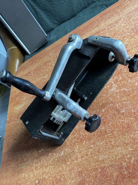 Vand aparat manual de facut cartofi prajiti, fast food, redtaurant, catering