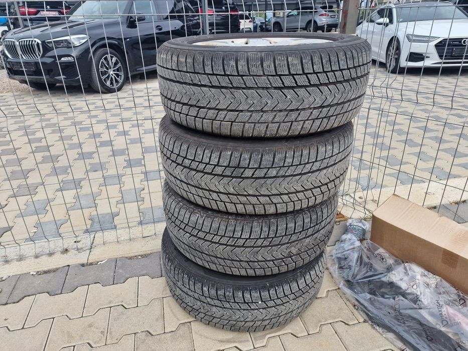 Гуми с Джанти за Audi A7 235/55 R 17 Gripmax 2023 dot