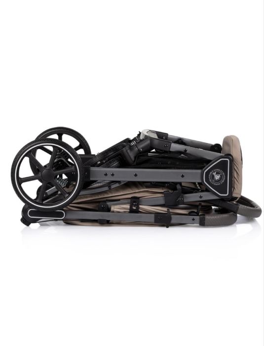 Chipolino Детска количка с въртяща дръжка