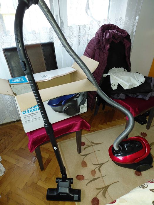 Aspirator Samsung NOU la cutie