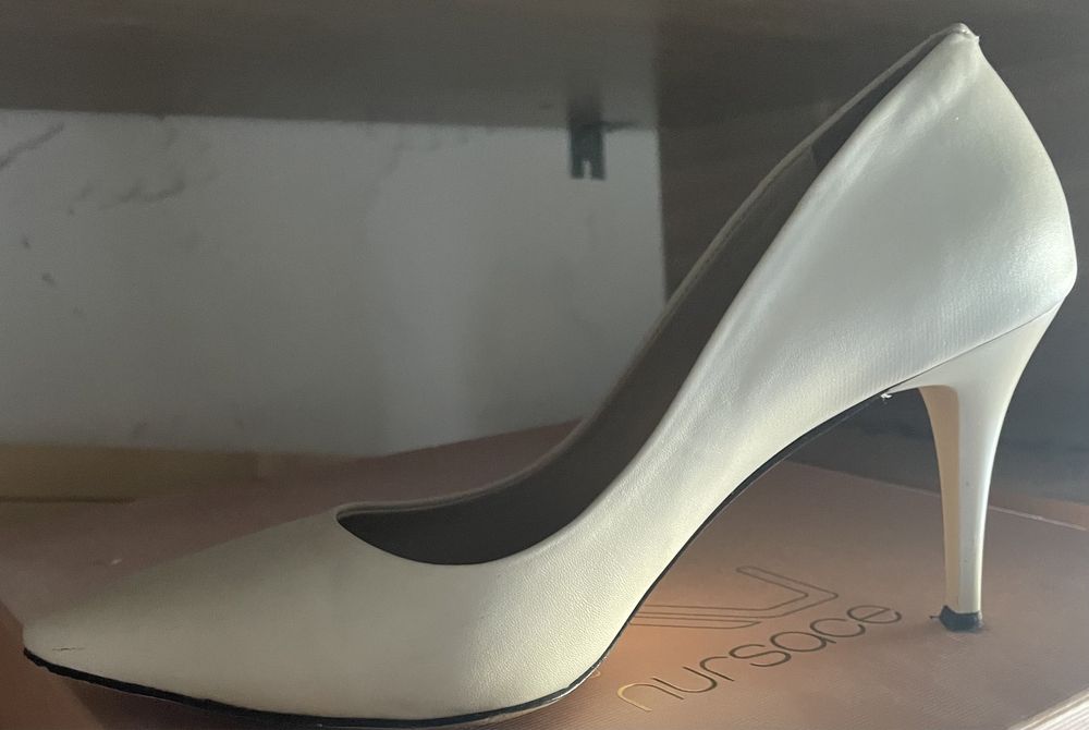 Продам туфли размер 37, цвет айвари