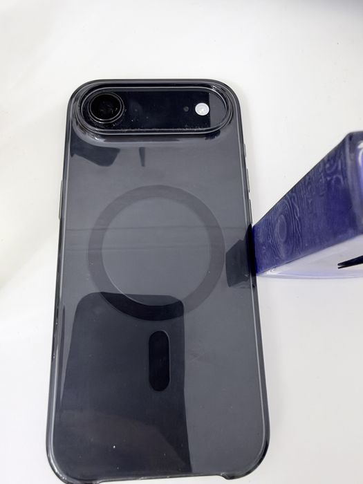 Iphone air 17 продам  512