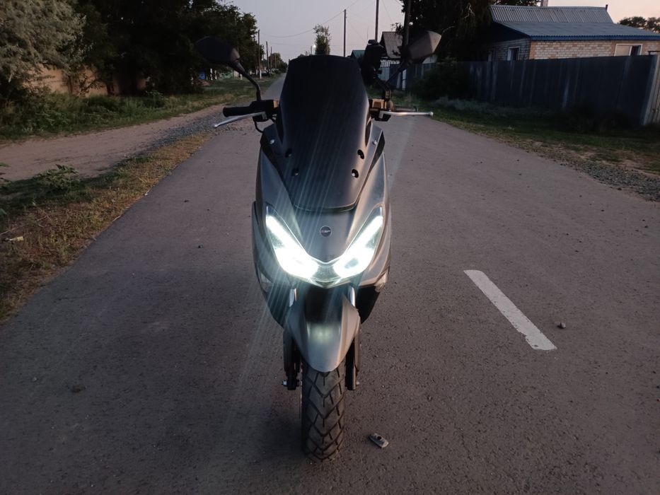 Продам скутер  макси