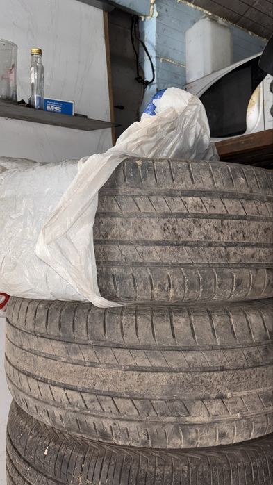 Продам шины 245/55 R19