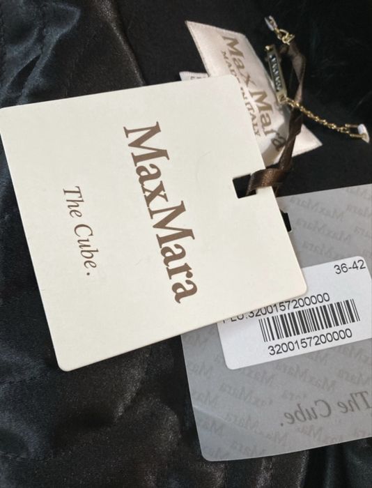 Palton scurt, superb Max Mara
