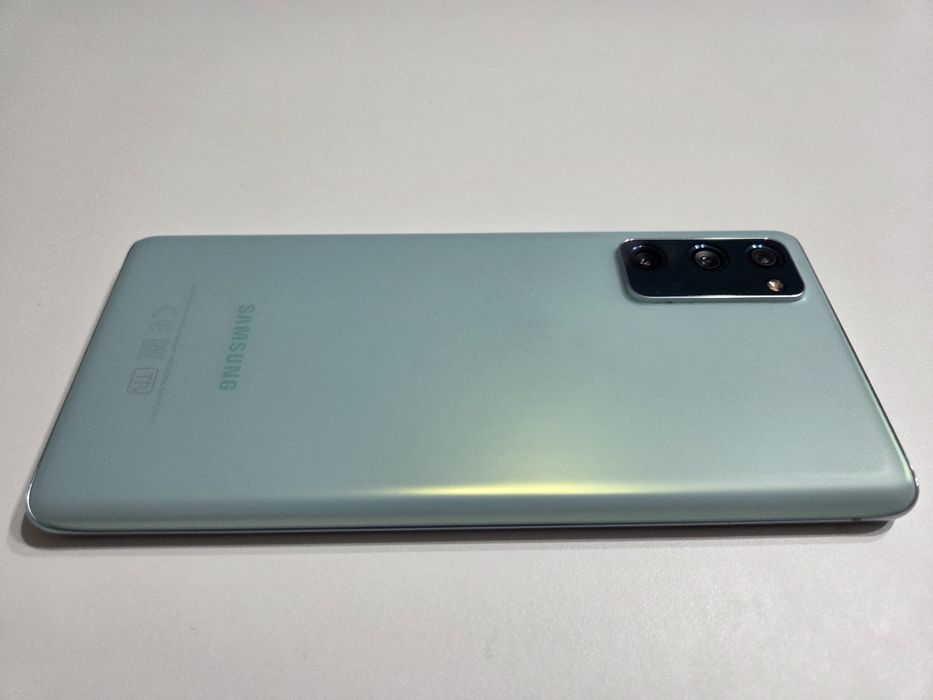 Samsung S20 FE cloud mint 8/256