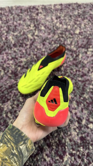 Adidas predator laceless