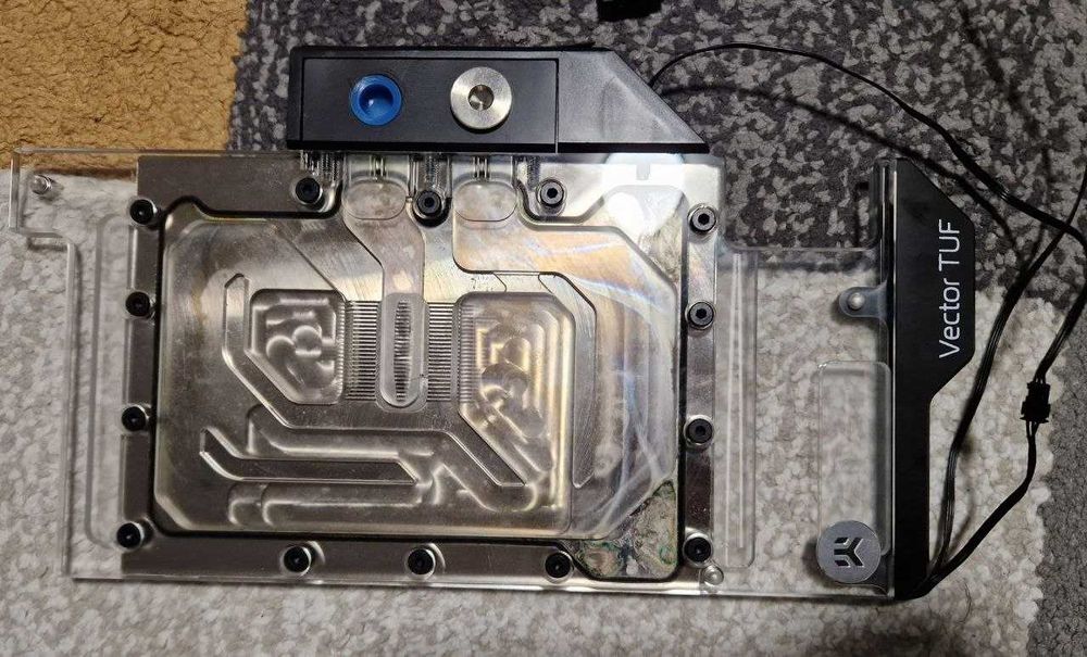 Waterblock EK-Ouantum Vector RTX 3080/3090 D-RGB - Nickel + Plexi + Backplate
