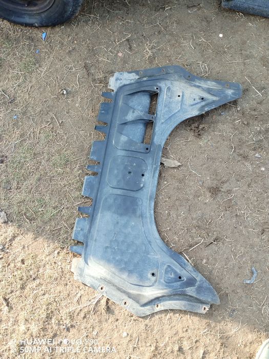 scut macara carcasa baterie far volan radiator boxe aeroterma golf 5 p