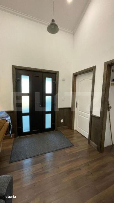 Casa  280 mp utili, 5000 mp teren, Patrauti - SV