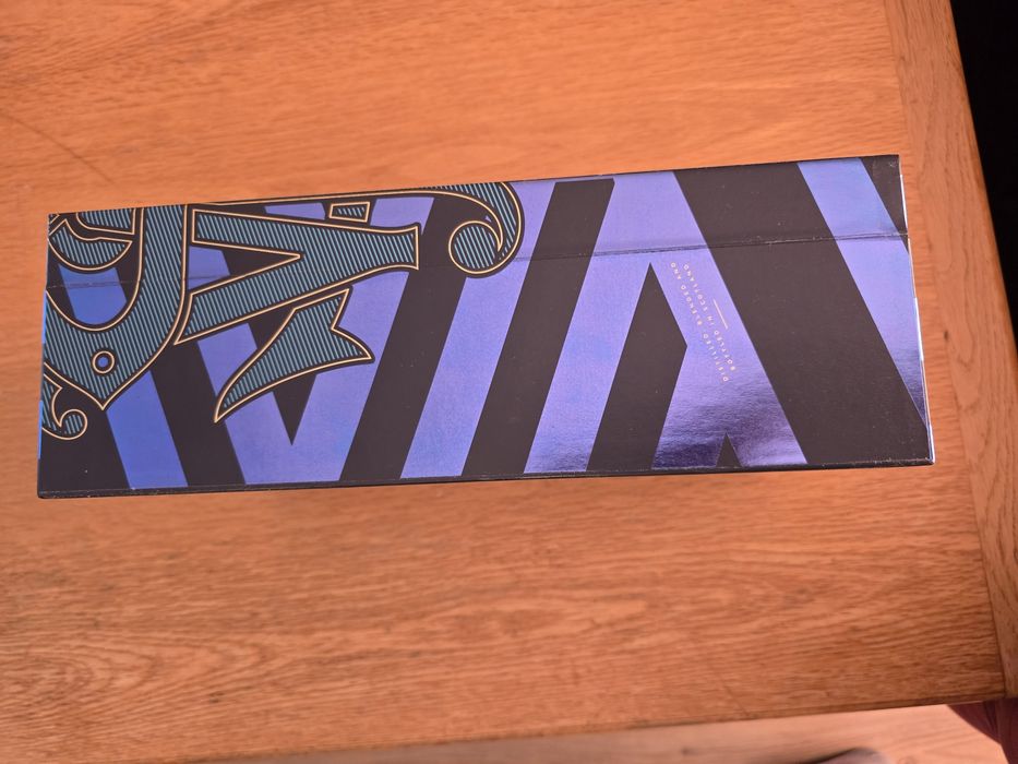 Кутия от Johnnie Walker Blue Label синьо джони