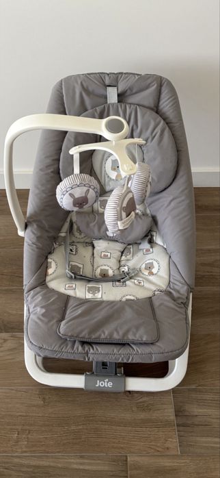 Бебешки шезлонг Joie dreamer™, с вибрация и музика