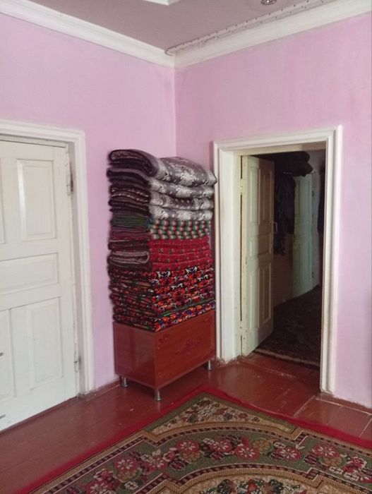 Жалаерда ховли сотилади.