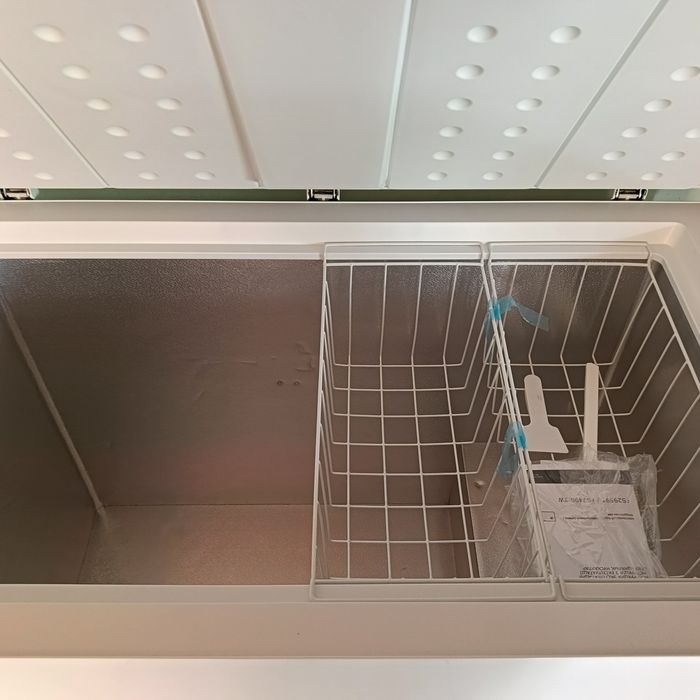 Продам морозильную камеру Hansa