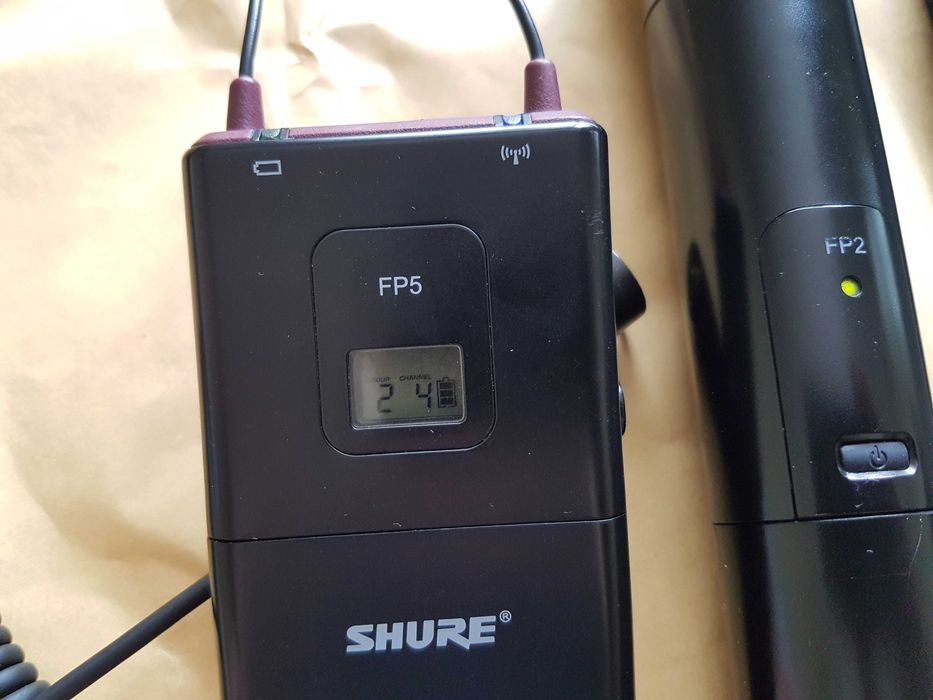 НОВА ЦЕНА Репортерски микрофон SHURE FP2 с приемник FP5