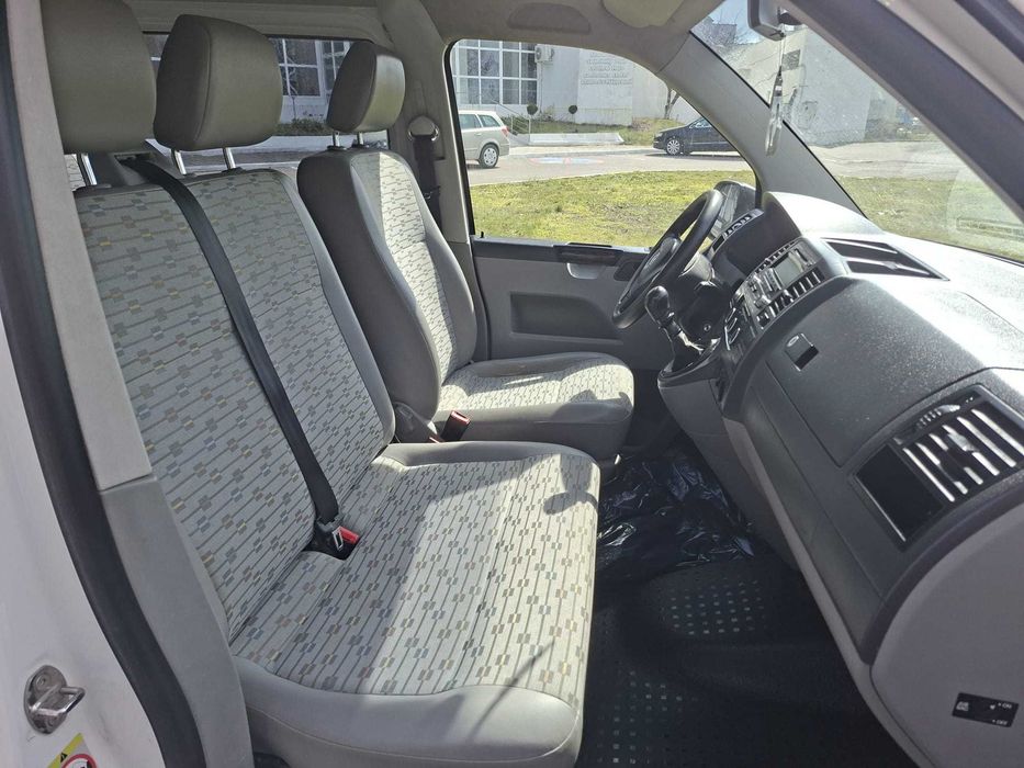 VOLKSWAGEN Transporter 2011 — imagine 4