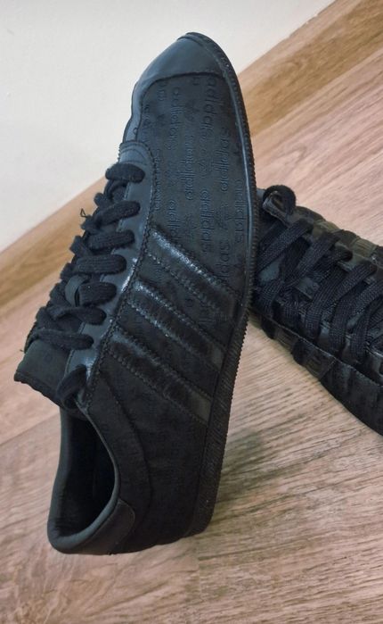 Adidas Originals,  model 2003, stare foarte buna