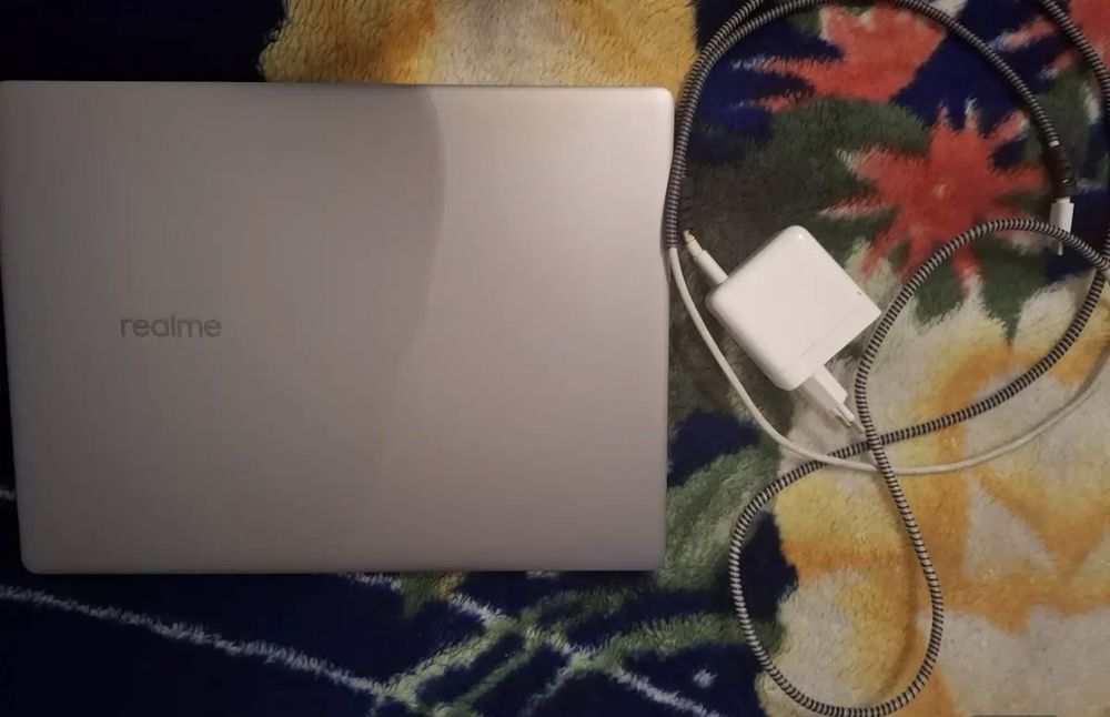 Ноутбук Realme book grey