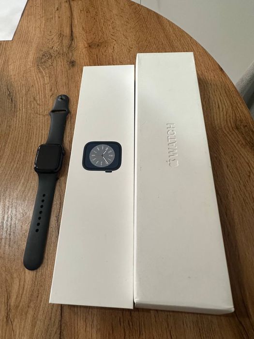 ЧАСЫ: Apple Watch Series 8, размер 41 мм