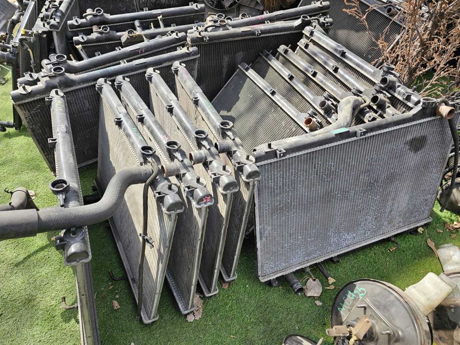 Радиатор Toyota HARRIER