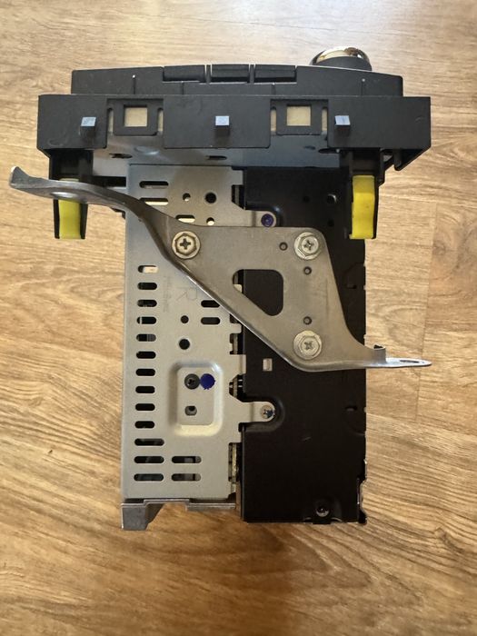 Аудио/СД за Тойота Авенсис Т27