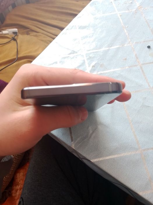 Продам телефон ZSR A79 5G