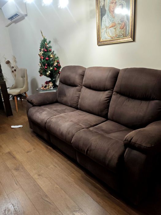 Диван с релакс механизъм