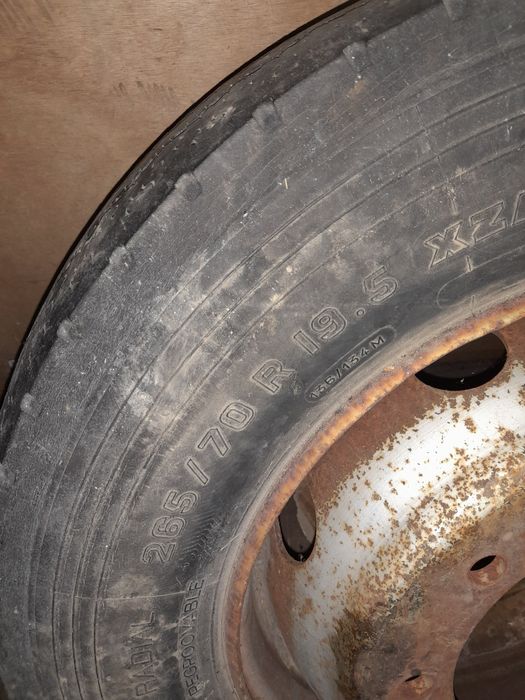 Roata 8 prezoane Michelin  265/70 R 19,5