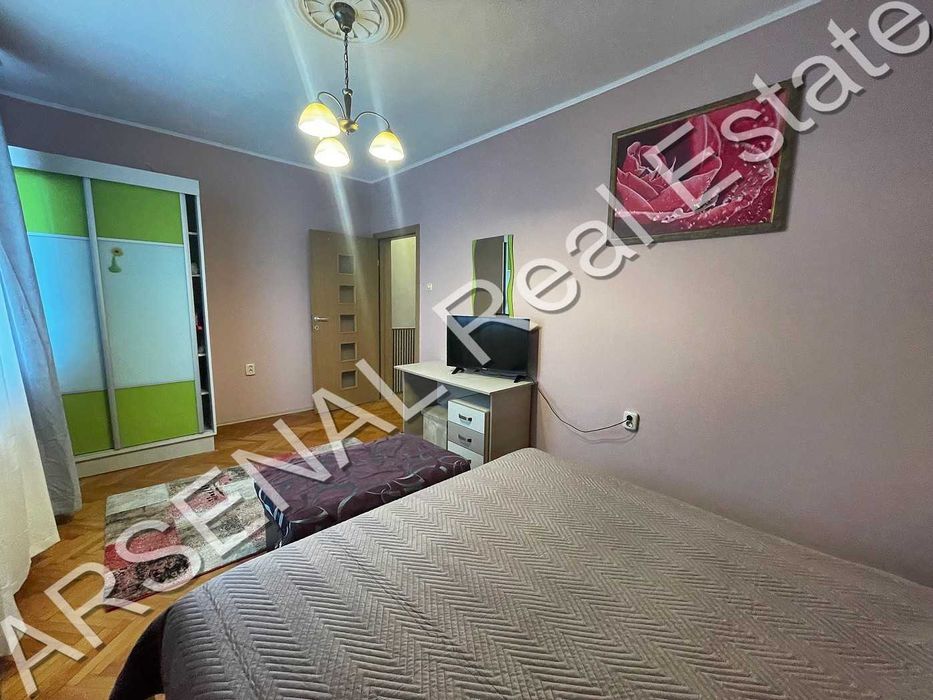 Дава се под наем Двустаен апартамент в София, Център - 60 кв.м за 473.79 € - Снимка #5