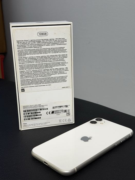 IPhone 11 белый 128 гб