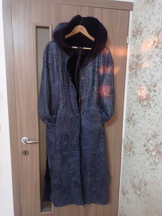 Cojoc lung (120 cm), Astrahan (1,75 kg), două fețe, marime M, Turcia