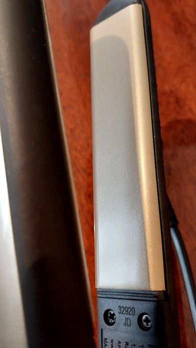 Выпрямитель немецкий для волос Remington