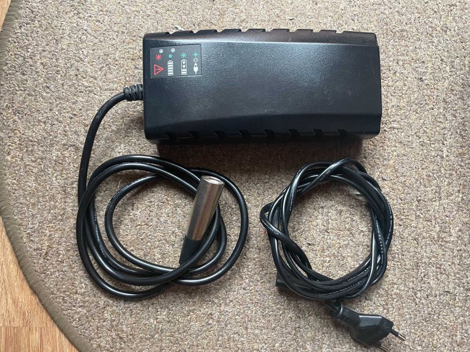 Kalkhoff Impulse Derby Cycle 42V 3A 4(pin) зарядно за велосипед