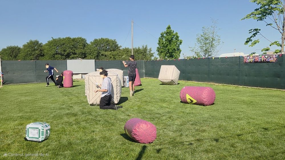 AVANSAT 2h: LASER TAG in curte 10-99ani)