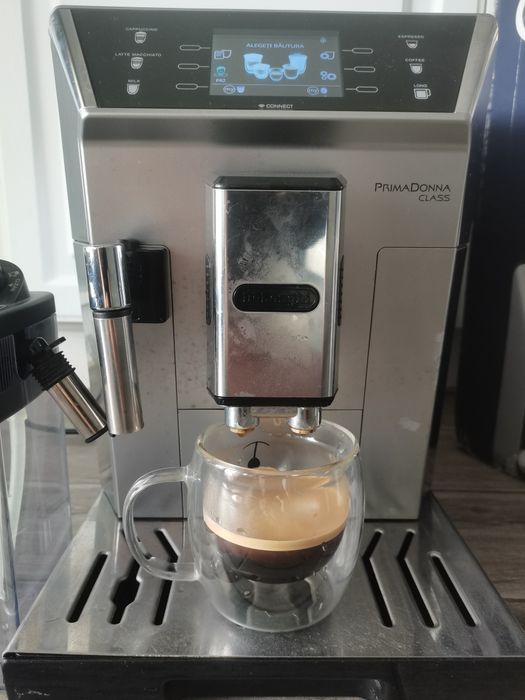 Aparat de cafea DeLonghi
