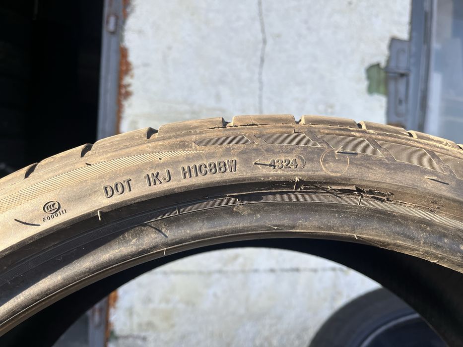 2 бр. летну гуми 255/35/21 Bearway DOT 4324 7 mm