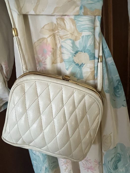 Продавам рокля италианска коприна 55лв.