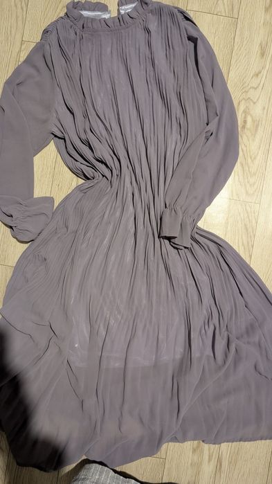 Платья стильные, универсальные